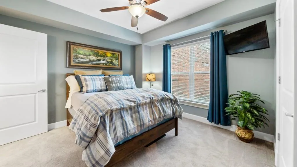 200 River Vista Drive Unit 337, Atlanta, Georgia 30339, 2 Bedrooms Bedrooms, ,2 BathroomsBathrooms,Residential,Sold,200 River Vista Drive Unit 337,7099855