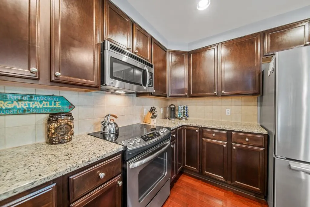 200 River Vista Drive Unit 337, Atlanta, Georgia 30339, 2 Bedrooms Bedrooms, ,2 BathroomsBathrooms,Residential,Sold,200 River Vista Drive Unit 337,7099855