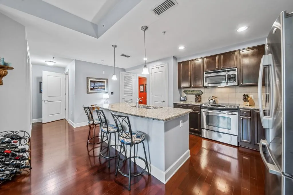 200 River Vista Drive Unit 337, Atlanta, Georgia 30339, 2 Bedrooms Bedrooms, ,2 BathroomsBathrooms,Residential,Sold,200 River Vista Drive Unit 337,7099855