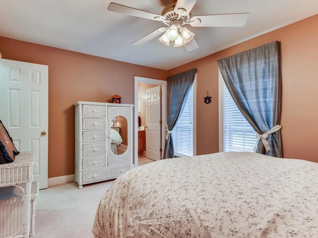 1002 Masons Creek Circle, Atlanta, Georgia 30350, 2 Bedrooms Bedrooms, ,2 BathroomsBathrooms,Residential,Sold,1002 Masons Creek Circle,6719874