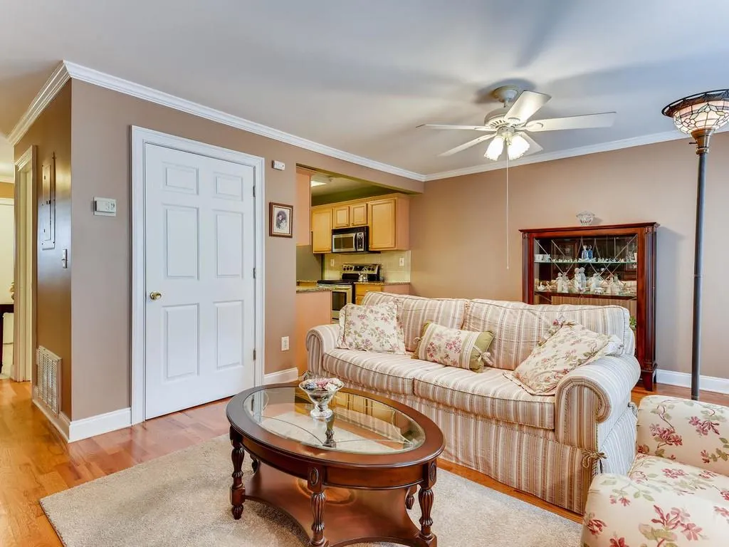 1002 Masons Creek Circle, Atlanta, Georgia 30350, 2 Bedrooms Bedrooms, ,2 BathroomsBathrooms,Residential,Sold,1002 Masons Creek Circle,6719874