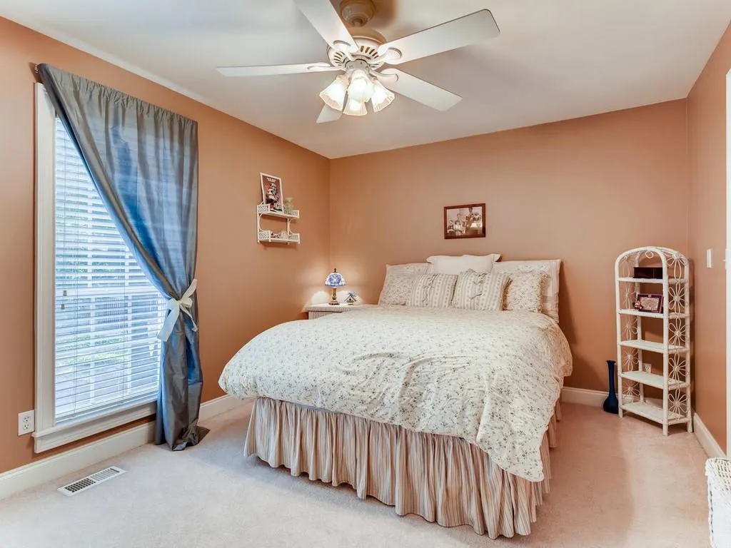 1002 Masons Creek Circle, Atlanta, Georgia 30350, 2 Bedrooms Bedrooms, ,2 BathroomsBathrooms,Residential,Sold,1002 Masons Creek Circle,6719874