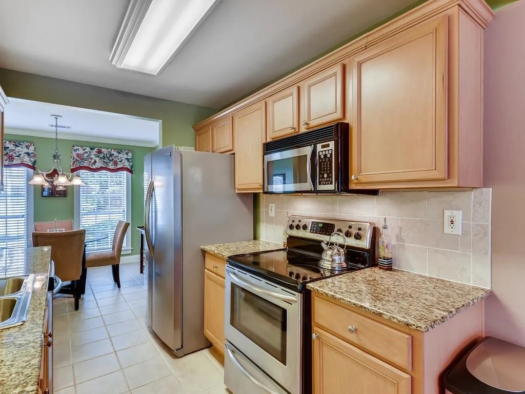 1002 Masons Creek Circle, Atlanta, Georgia 30350, 2 Bedrooms Bedrooms, ,2 BathroomsBathrooms,Residential,Sold,1002 Masons Creek Circle,6719874