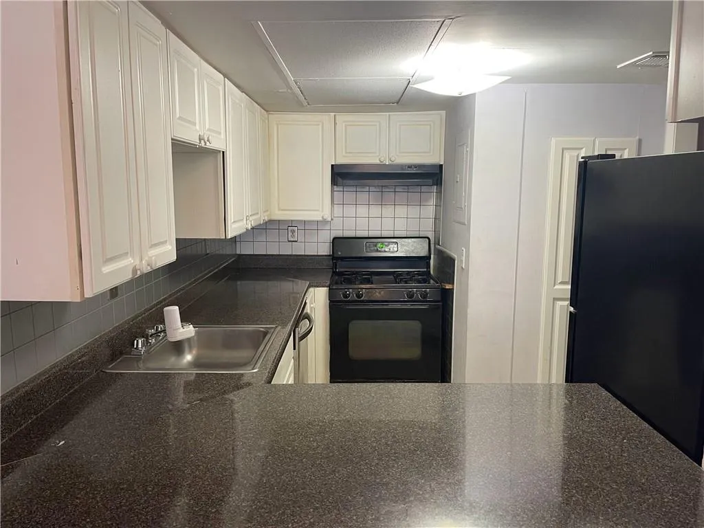 526 Granite Ridge Place, Sandy Springs, Georgia 30350, 2 Bedrooms Bedrooms, ,2 BathroomsBathrooms,Residential,Sold,526 Granite Ridge Place,6960576