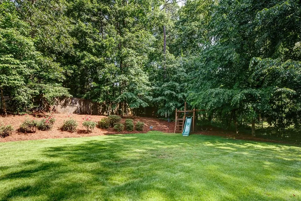 7269 Selkirk Drive, Atlanta, Georgia 30328, 5 Bedrooms Bedrooms, ,3 BathroomsBathrooms,Residential,Sold,7269 Selkirk Drive,5698162