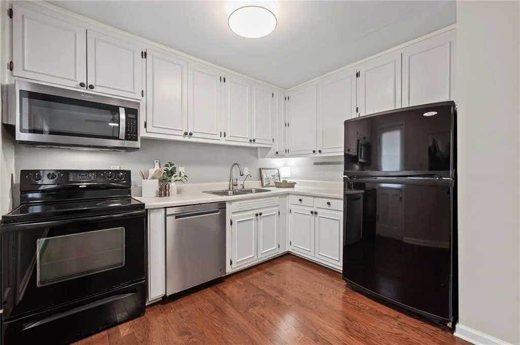 20 26th Street Nw Unit A1, Atlanta, Georgia 30309, 1 Bedroom Bedrooms, ,1 BathroomBathrooms,Residential,For Sale,20 26th Street Nw Unit A1,7618962