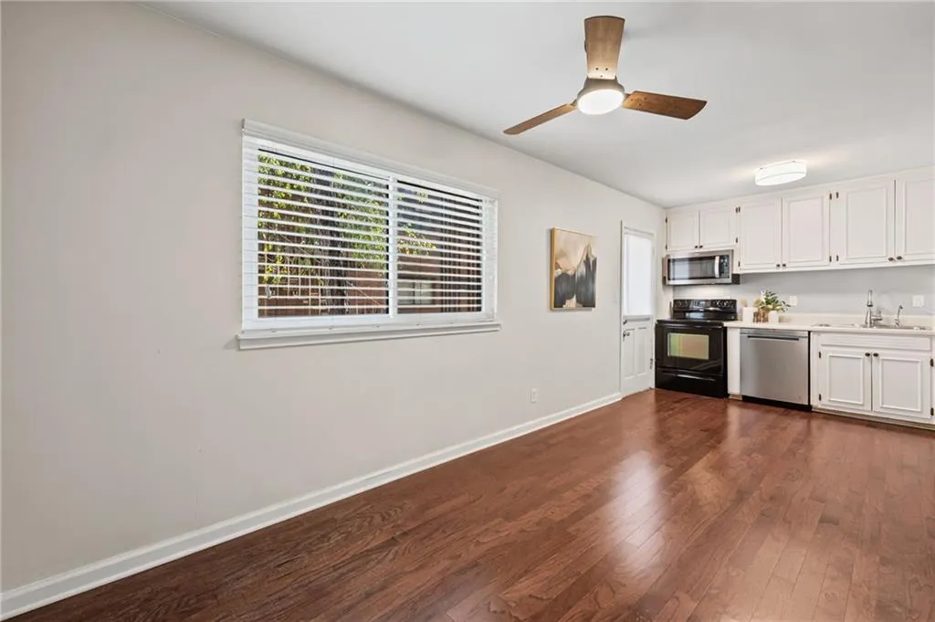 20 26th Street Nw Unit A1, Atlanta, Georgia 30309, 1 Bedroom Bedrooms, ,1 BathroomBathrooms,Residential,For Sale,20 26th Street Nw Unit A1,7618962