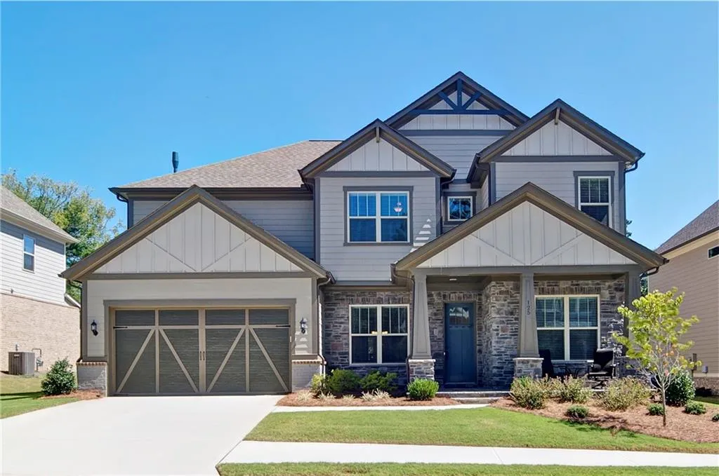 125 Austin Drive, Sandy Springs, Georgia 30328, 4 Bedrooms Bedrooms, ,3 BathroomsBathrooms,Residential,Sold,125 Austin Drive,5905392