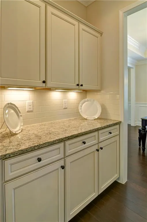 125 Austin Drive, Sandy Springs, Georgia 30328, 4 Bedrooms Bedrooms, ,3 BathroomsBathrooms,Residential,Sold,125 Austin Drive,5905392