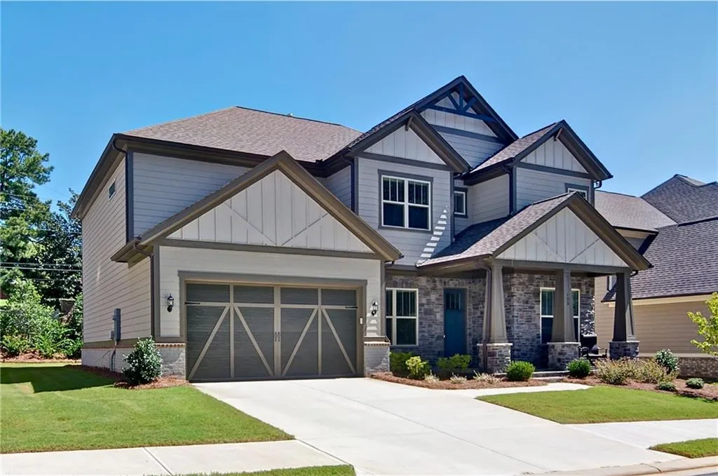 125 Austin Drive, Sandy Springs, Georgia 30328, 4 Bedrooms Bedrooms, ,3 BathroomsBathrooms,Residential,Sold,125 Austin Drive,5905392