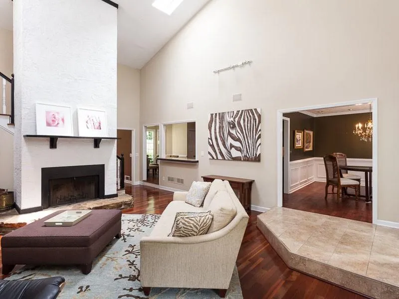 7145 Northgreen Drive, Sandy Springs, Georgia 30328, 4 Bedrooms Bedrooms, ,3 BathroomsBathrooms,Residential,Sold,7145 Northgreen Drive,5808289