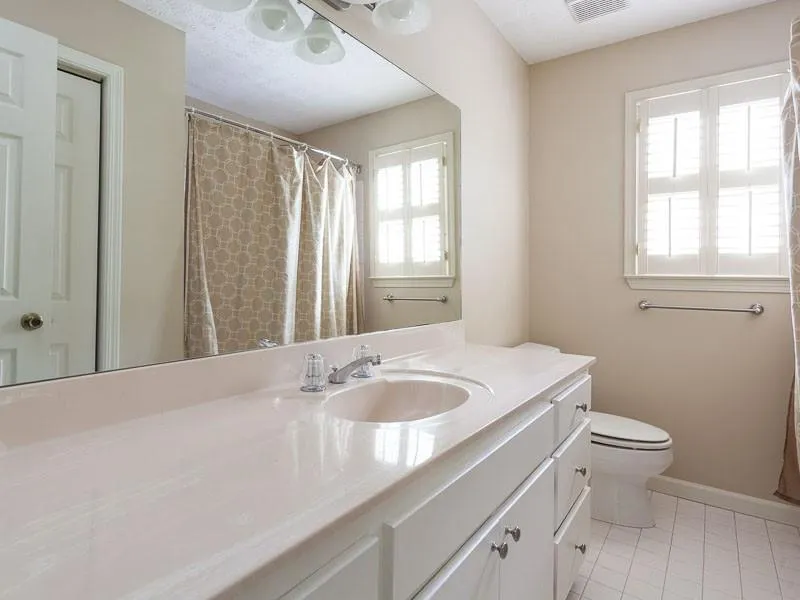 7145 Northgreen Drive, Sandy Springs, Georgia 30328, 4 Bedrooms Bedrooms, ,3 BathroomsBathrooms,Residential,Sold,7145 Northgreen Drive,5808289