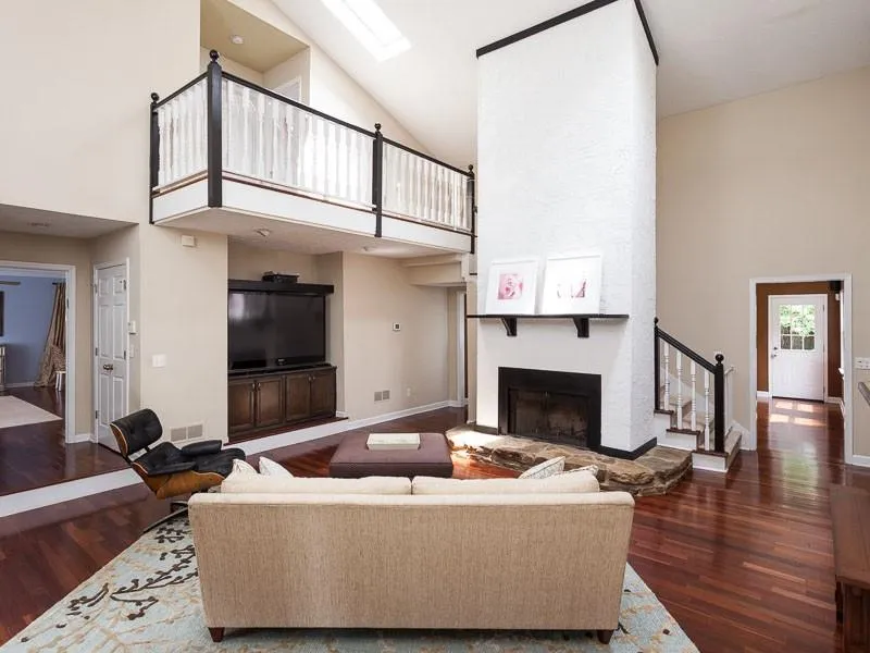 7145 Northgreen Drive, Sandy Springs, Georgia 30328, 4 Bedrooms Bedrooms, ,3 BathroomsBathrooms,Residential,Sold,7145 Northgreen Drive,5808289