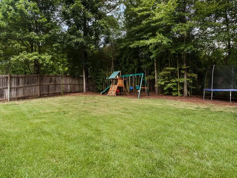 7145 Northgreen Drive, Sandy Springs, Georgia 30328, 4 Bedrooms Bedrooms, ,3 BathroomsBathrooms,Residential,Sold,7145 Northgreen Drive,5808289