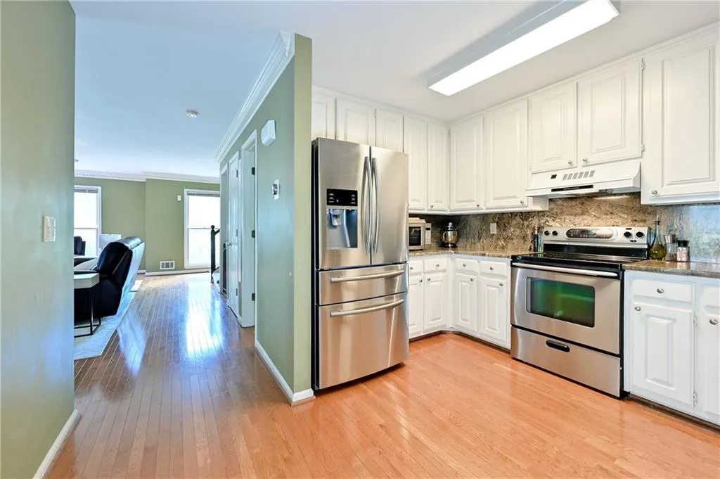 8903 Carroll Manor Drive, Sandy Springs, Georgia 30350, 3 Bedrooms Bedrooms, ,3 BathroomsBathrooms,Residential,Sold,8903 Carroll Manor Drive,6726701 8903 Carroll Manor Drive, Sandy Springs, Georgia 30350, 3 Bedrooms Bedrooms, ,3 BathroomsBathrooms,Residential,Sold,8903 Carroll Manor Drive,6726701