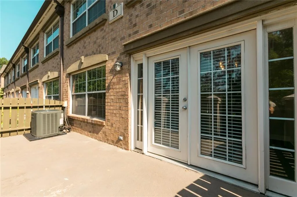 6980 Roswell Road Unit D-4, Atlanta, Georgia 30328, 2 Bedrooms Bedrooms, ,1 BathroomBathrooms,Residential,Sold,6980 Roswell Road Unit D-4,6719240