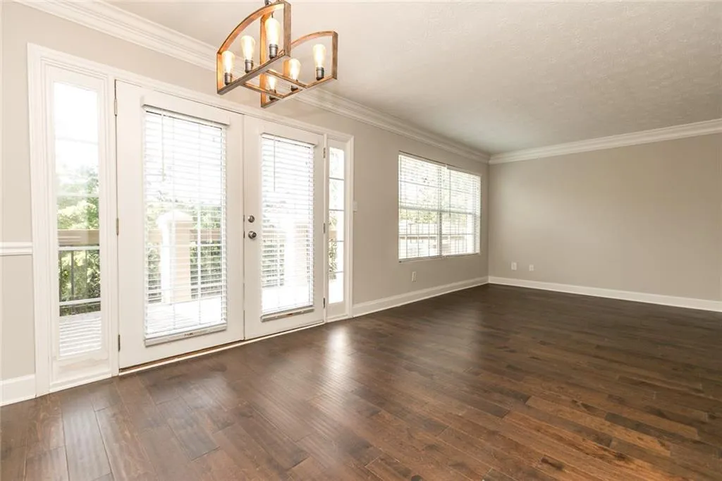 6980 Roswell Road Unit D-4, Atlanta, Georgia 30328, 2 Bedrooms Bedrooms, ,1 BathroomBathrooms,Residential,Sold,6980 Roswell Road Unit D-4,6719240