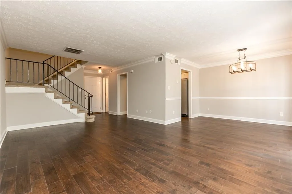 6980 Roswell Road Unit D-4, Atlanta, Georgia 30328, 2 Bedrooms Bedrooms, ,1 BathroomBathrooms,Residential,Sold,6980 Roswell Road Unit D-4,6719240