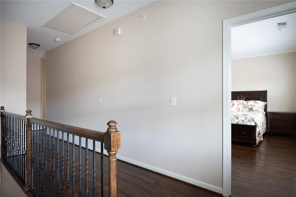 960 Thibideau Court, Atlanta, Georgia 30328, 4 Bedrooms Bedrooms, ,3 BathroomsBathrooms,Residential,Sold,960 Thibideau Court,6044258