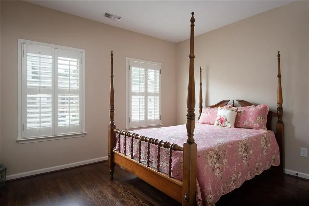 960 Thibideau Court, Atlanta, Georgia 30328, 4 Bedrooms Bedrooms, ,3 BathroomsBathrooms,Residential,Sold,960 Thibideau Court,6044258