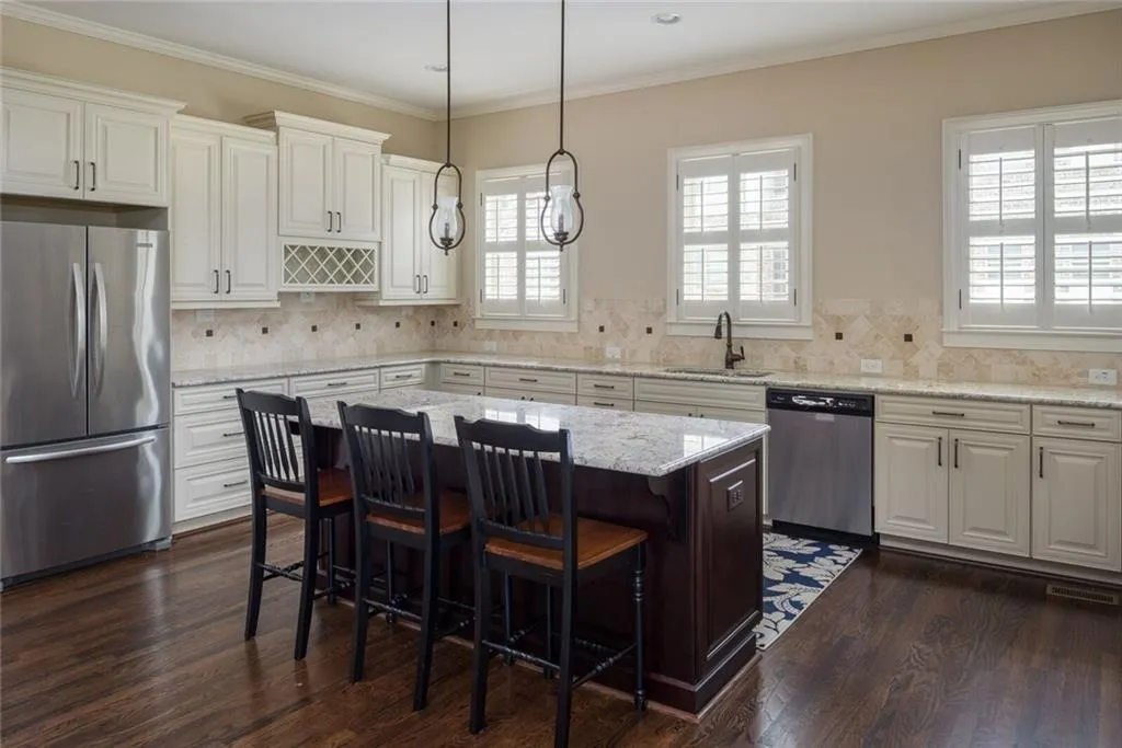 960 Thibideau Court, Atlanta, Georgia 30328, 4 Bedrooms Bedrooms, ,3 BathroomsBathrooms,Residential,Sold,960 Thibideau Court,6044258