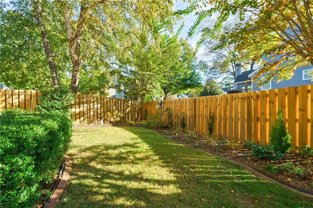 33 Vernon Glen Court, Sandy Springs, Georgia 30338, 3 Bedrooms Bedrooms, ,2 BathroomsBathrooms,Residential,Sold,33 Vernon Glen Court,7027147