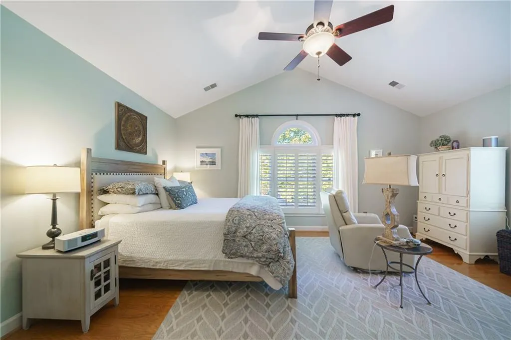 33 Vernon Glen Court, Sandy Springs, Georgia 30338, 3 Bedrooms Bedrooms, ,2 BathroomsBathrooms,Residential,Sold,33 Vernon Glen Court,7027147