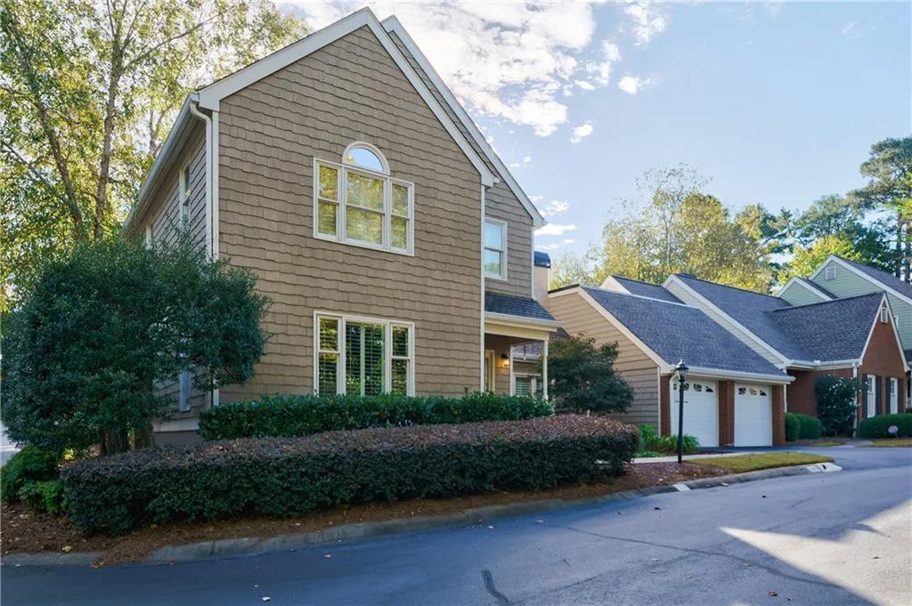 33 Vernon Glen Court, Sandy Springs, Georgia 30338, 3 Bedrooms Bedrooms, ,2 BathroomsBathrooms,Residential,Sold,33 Vernon Glen Court,7027147