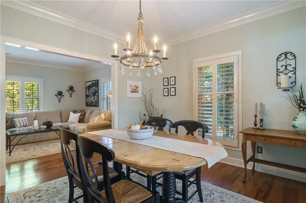 33 Vernon Glen Court, Sandy Springs, Georgia 30338, 3 Bedrooms Bedrooms, ,2 BathroomsBathrooms,Residential,Sold,33 Vernon Glen Court,7027147