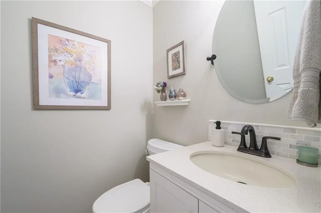 33 Vernon Glen Court, Sandy Springs, Georgia 30338, 3 Bedrooms Bedrooms, ,2 BathroomsBathrooms,Residential,Sold,33 Vernon Glen Court,7027147