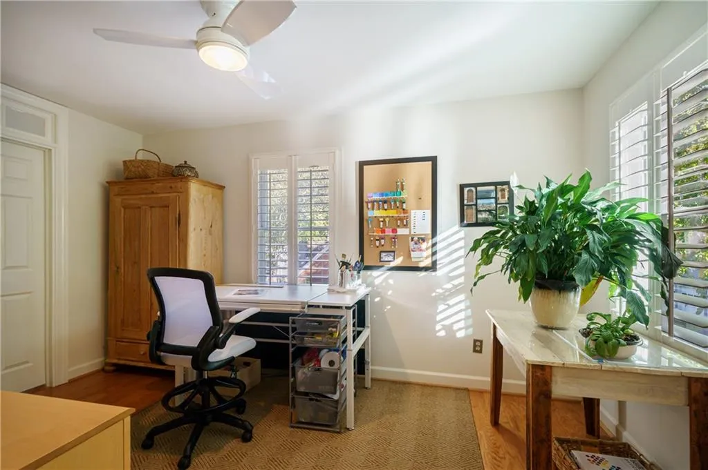 33 Vernon Glen Court, Sandy Springs, Georgia 30338, 3 Bedrooms Bedrooms, ,2 BathroomsBathrooms,Residential,Sold,33 Vernon Glen Court,7027147