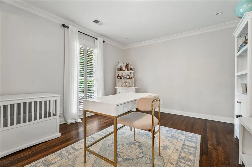 10 Wyndham Drive, Sandy Springs, Georgia 30328, 5 Bedrooms Bedrooms, ,3 BathroomsBathrooms,Residential,Sold,10 Wyndham Drive,7565324