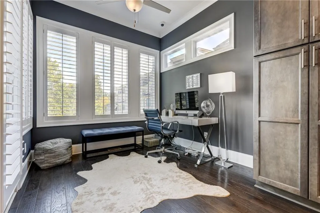 92 Allen Road, Atlanta, Georgia 30328, 3 Bedrooms Bedrooms, ,4 BathroomsBathrooms,Residential,Sold,92 Allen Road,6608249