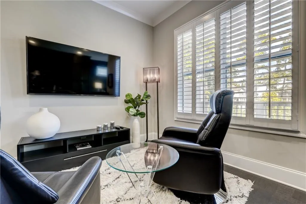 92 Allen Road, Atlanta, Georgia 30328, 3 Bedrooms Bedrooms, ,4 BathroomsBathrooms,Residential,Sold,92 Allen Road,6608249