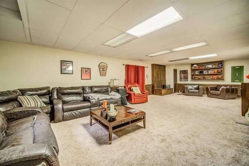 9360 Huntcliff Trace, Atlanta, Georgia 30350, 5 Bedrooms Bedrooms, ,3 BathroomsBathrooms,Residential,Sold,9360 Huntcliff Trace,6630196