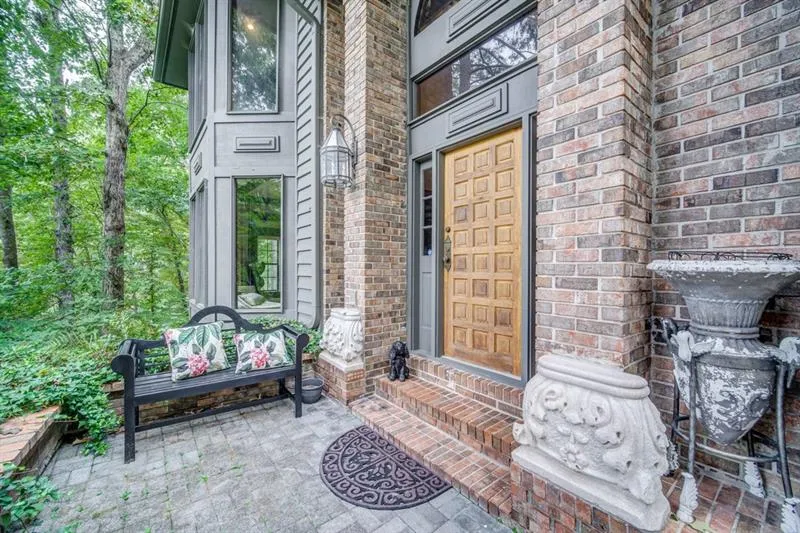 9360 Huntcliff Trace, Atlanta, Georgia 30350, 5 Bedrooms Bedrooms, ,3 BathroomsBathrooms,Residential,Sold,9360 Huntcliff Trace,6630196