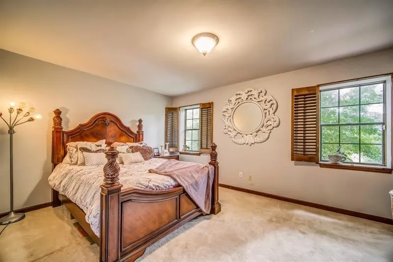 9360 Huntcliff Trace, Atlanta, Georgia 30350, 5 Bedrooms Bedrooms, ,3 BathroomsBathrooms,Residential,Sold,9360 Huntcliff Trace,6630196