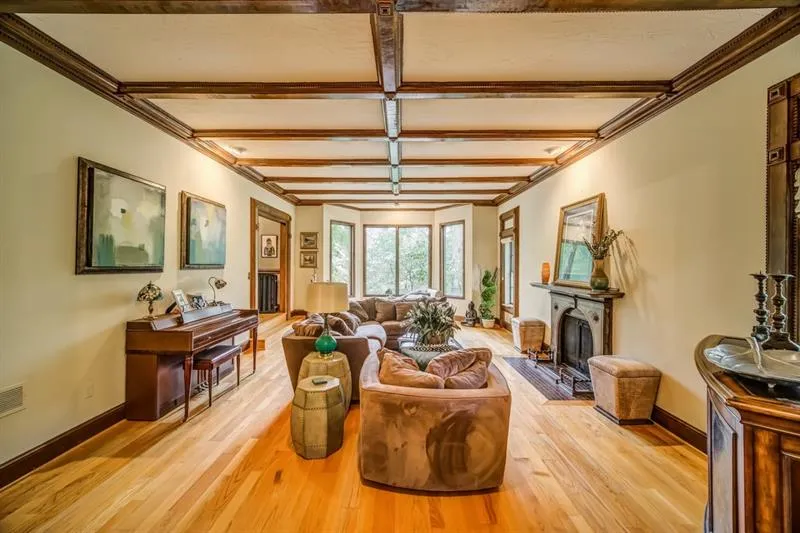 9360 Huntcliff Trace, Atlanta, Georgia 30350, 5 Bedrooms Bedrooms, ,3 BathroomsBathrooms,Residential,Sold,9360 Huntcliff Trace,6630196