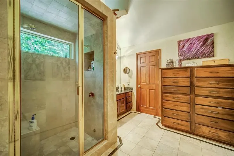 9360 Huntcliff Trace, Atlanta, Georgia 30350, 5 Bedrooms Bedrooms, ,3 BathroomsBathrooms,Residential,Sold,9360 Huntcliff Trace,6630196