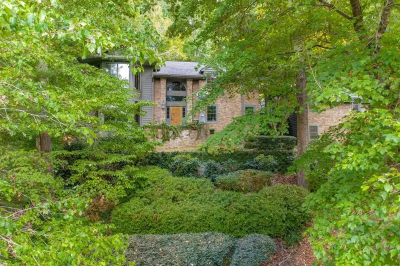 9360 Huntcliff Trace, Atlanta, Georgia 30350, 5 Bedrooms Bedrooms, ,3 BathroomsBathrooms,Residential,Sold,9360 Huntcliff Trace,6630196