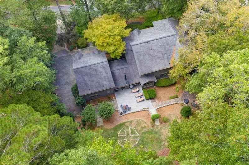 9360 Huntcliff Trace, Atlanta, Georgia 30350, 5 Bedrooms Bedrooms, ,3 BathroomsBathrooms,Residential,Sold,9360 Huntcliff Trace,6630196