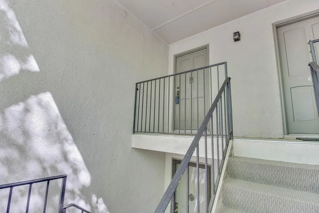 41 Glenald Way Nw, Atlanta, Georgia 30327, 3 Bedrooms Bedrooms, ,2 BathroomsBathrooms,Residential,Sold,41 Glenald Way Nw,6533803