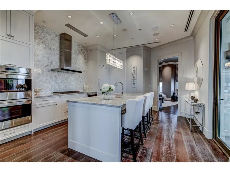3376 Peachtree Road Ne Unit 43a, Atlanta, Georgia 30326, 3 Bedrooms Bedrooms, ,3 BathroomsBathrooms,Residential,Sold,3376 Peachtree Road Ne Unit 43a,5842463