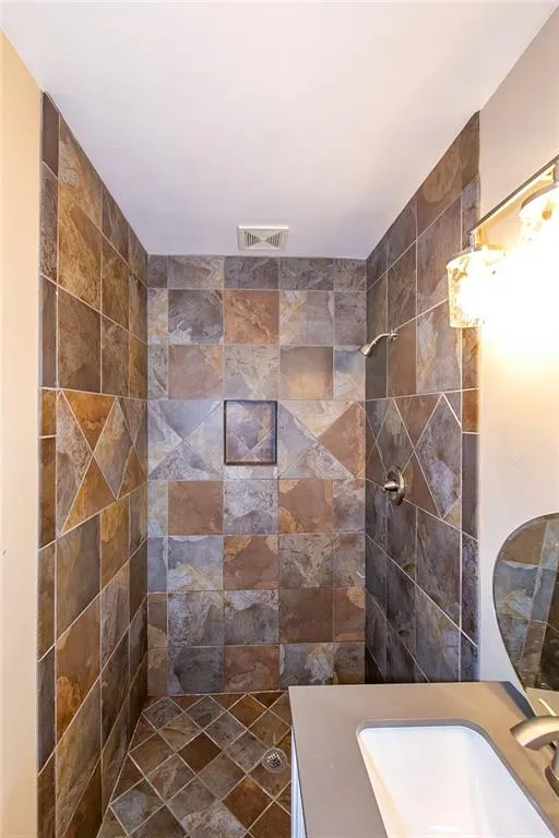 6056 Kayron Drive, Sandy Springs, Georgia 30328, 4 Bedrooms Bedrooms, ,2 BathroomsBathrooms,Residential,Sold,6056 Kayron Drive,6840278