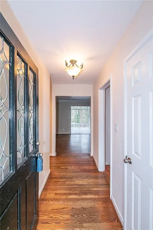 6056 Kayron Drive, Sandy Springs, Georgia 30328, 4 Bedrooms Bedrooms, ,2 BathroomsBathrooms,Residential,Sold,6056 Kayron Drive,6840278