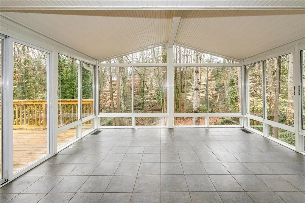 6056 Kayron Drive, Sandy Springs, Georgia 30328, 4 Bedrooms Bedrooms, ,2 BathroomsBathrooms,Residential,Sold,6056 Kayron Drive,6840278