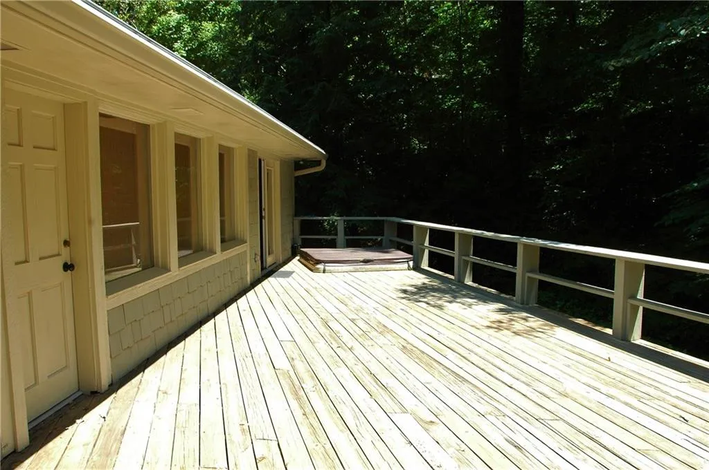 535 Carol Way, Atlanta, Georgia 30327, 3 Bedrooms Bedrooms, ,2 BathroomsBathrooms,Residential,Sold,535 Carol Way,6566310