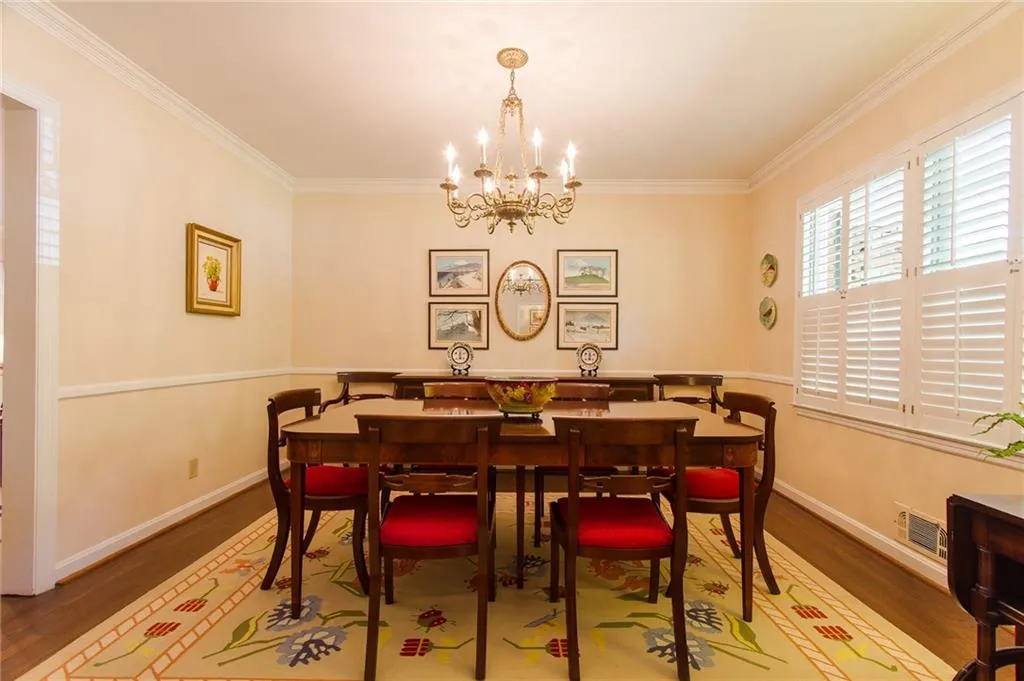 4379 Tree Haven Drive Ne, Atlanta, Georgia 30342, 3 Bedrooms Bedrooms, ,2 BathroomsBathrooms,Residential,Sold,4379 Tree Haven Drive Ne,5679359
