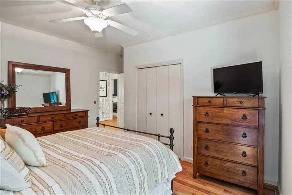 210 N Mill Court, Atlanta, Georgia 30328, 3 Bedrooms Bedrooms, ,2 BathroomsBathrooms,Residential,Sold,210 N Mill Court,7102327