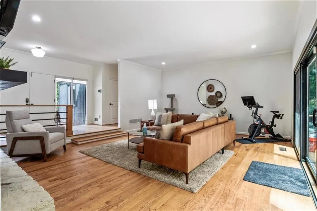 210 N Mill Court, Atlanta, Georgia 30328, 3 Bedrooms Bedrooms, ,2 BathroomsBathrooms,Residential,Sold,210 N Mill Court,7102327